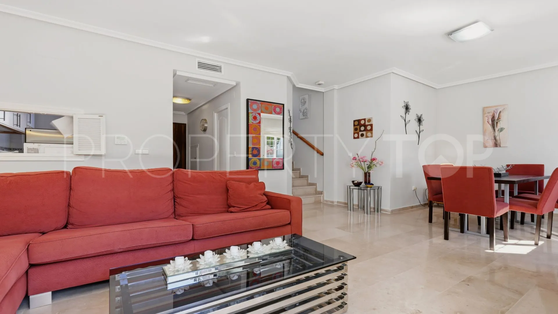 Town house for sale in Bahia de Casares