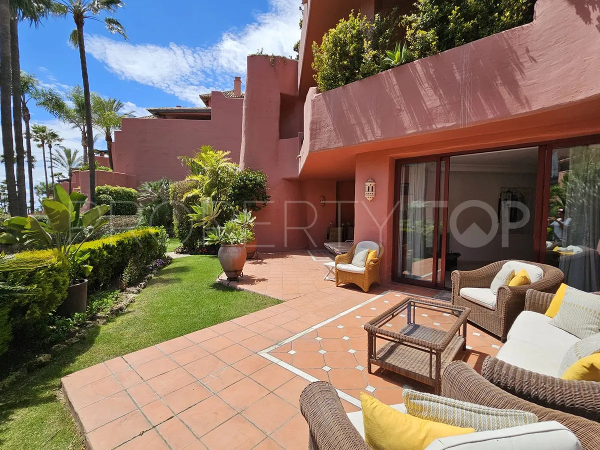 For sale ground floor apartment with 2 bedrooms in New Golden Mile