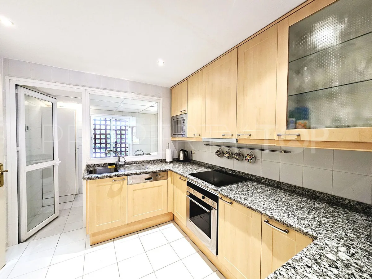 For sale ground floor apartment with 2 bedrooms in New Golden Mile