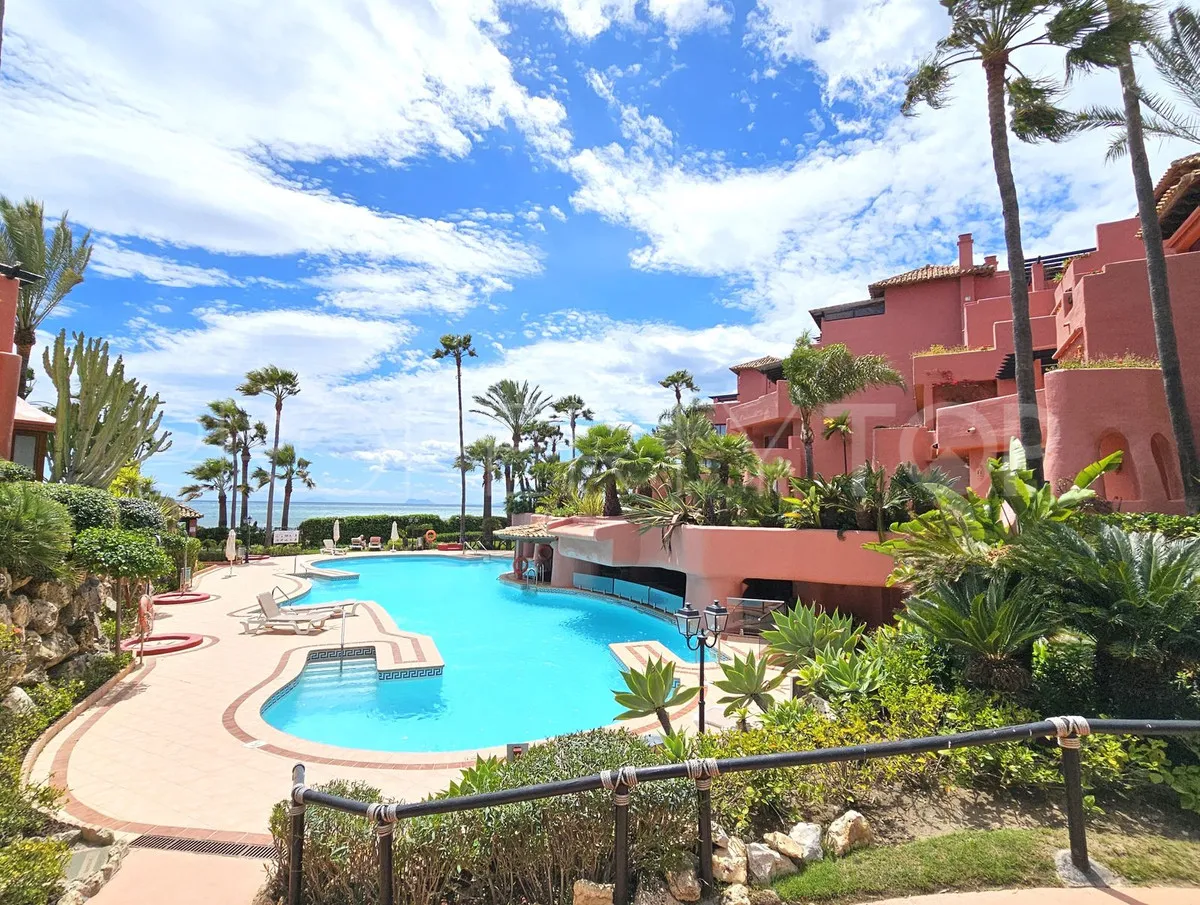 For sale ground floor apartment with 2 bedrooms in New Golden Mile