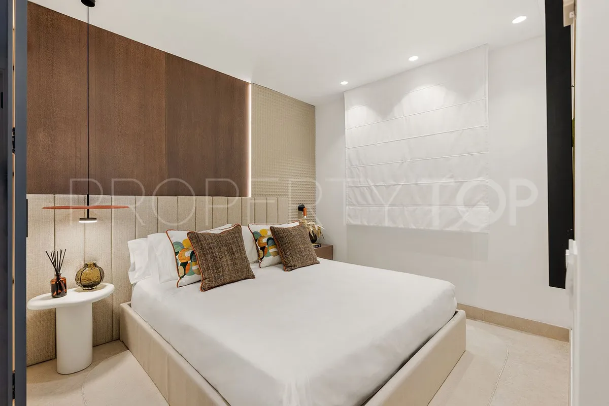 Apartment with 3 bedrooms for sale in New Golden Mile