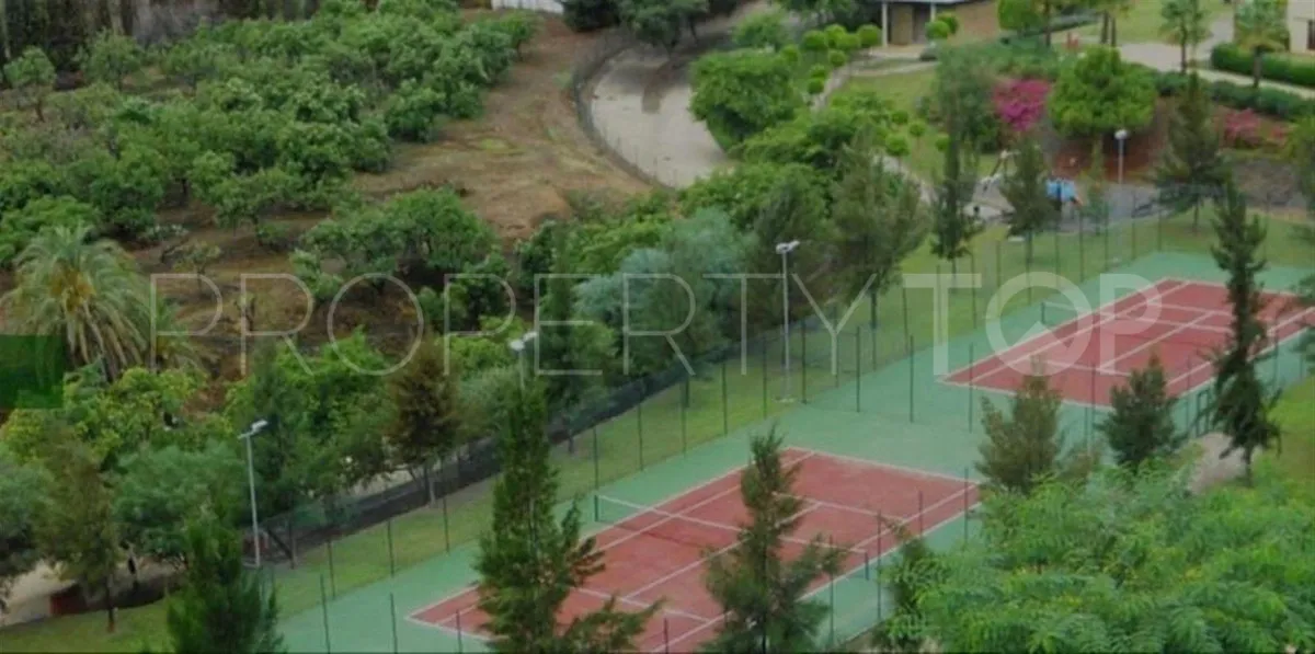 Villa in Benahavis for sale