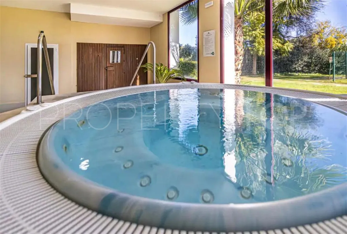 Villa in Benahavis for sale