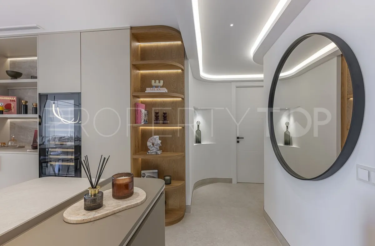 Apartamento en venta en New Golden Mile con 3 dormitorios