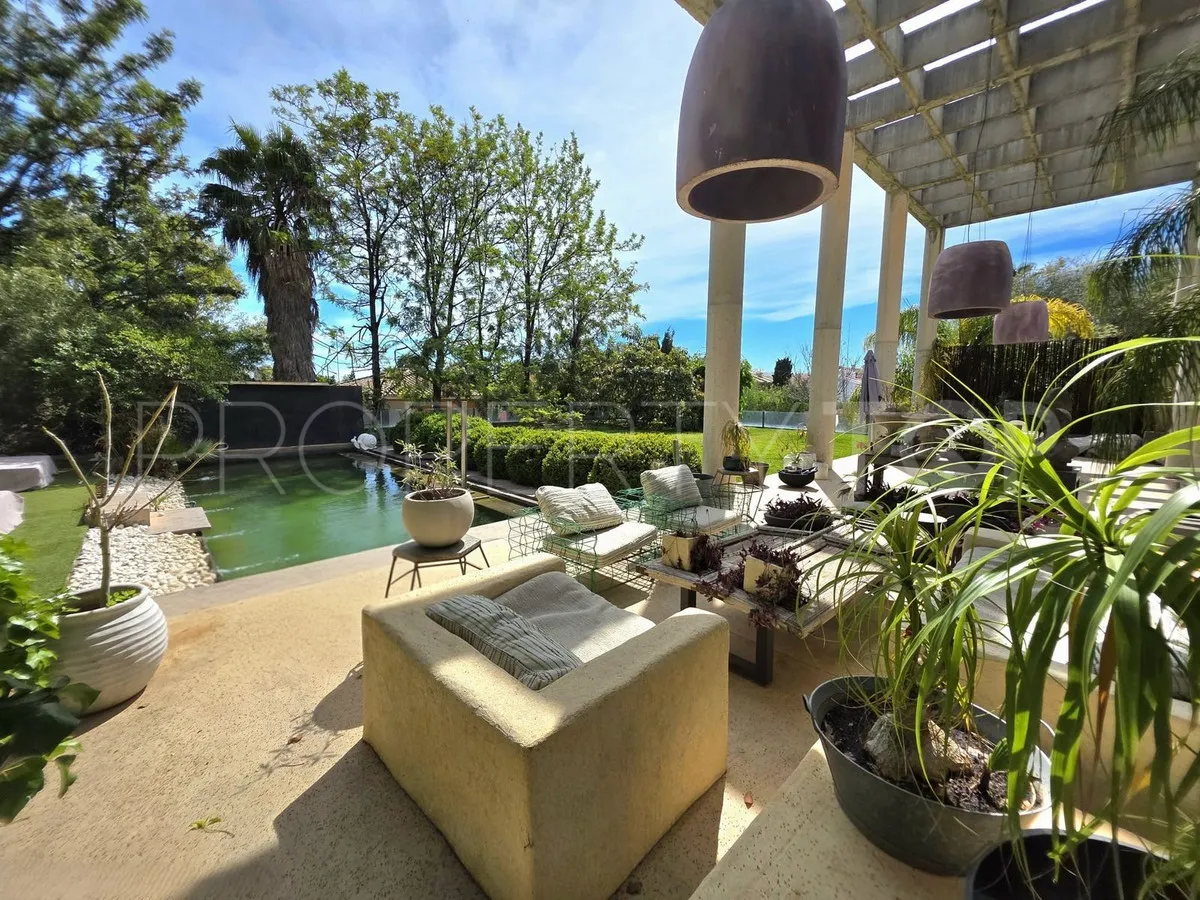 Villa en venta en El Paraiso de 5 dormitorios