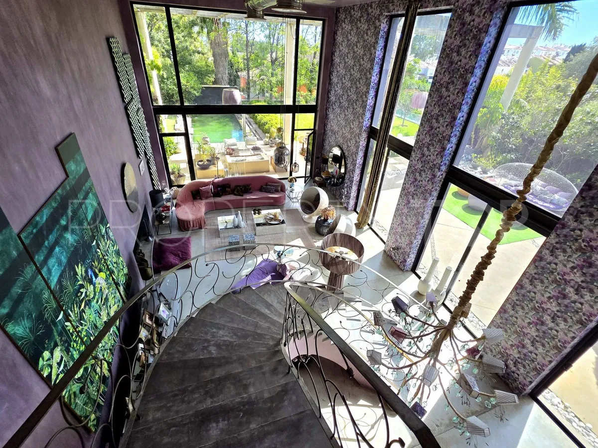 Villa en venta en El Paraiso de 5 dormitorios