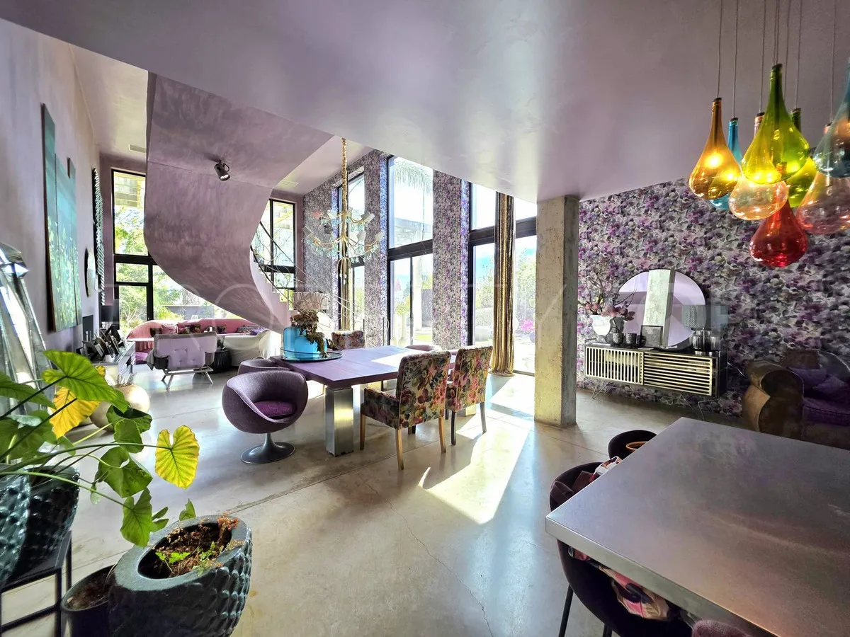 Villa en venta en El Paraiso de 5 dormitorios