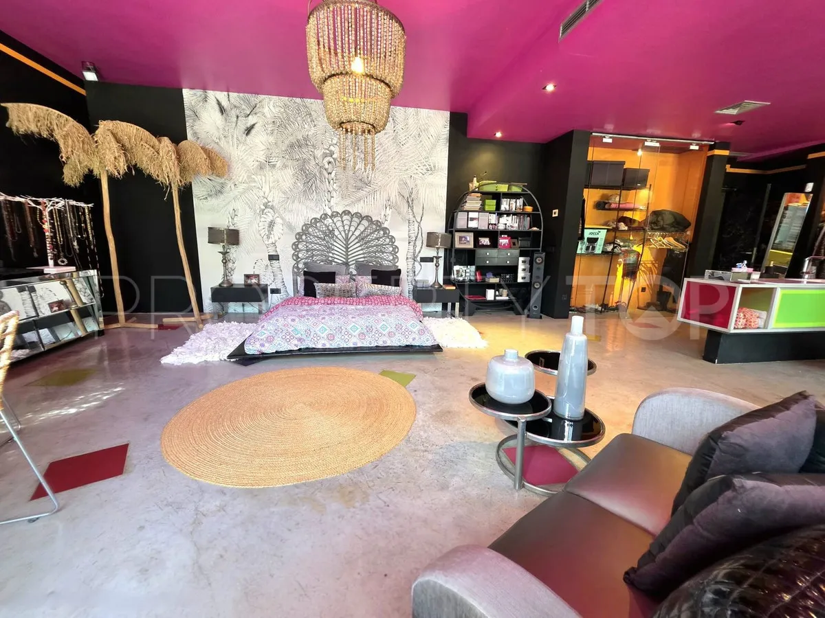 Villa en venta en El Paraiso de 5 dormitorios