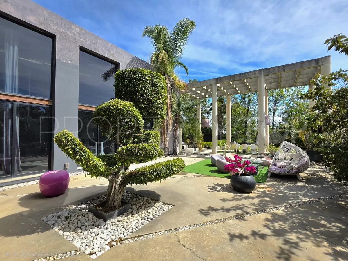 Villa en venta en El Paraiso de 5 dormitorios