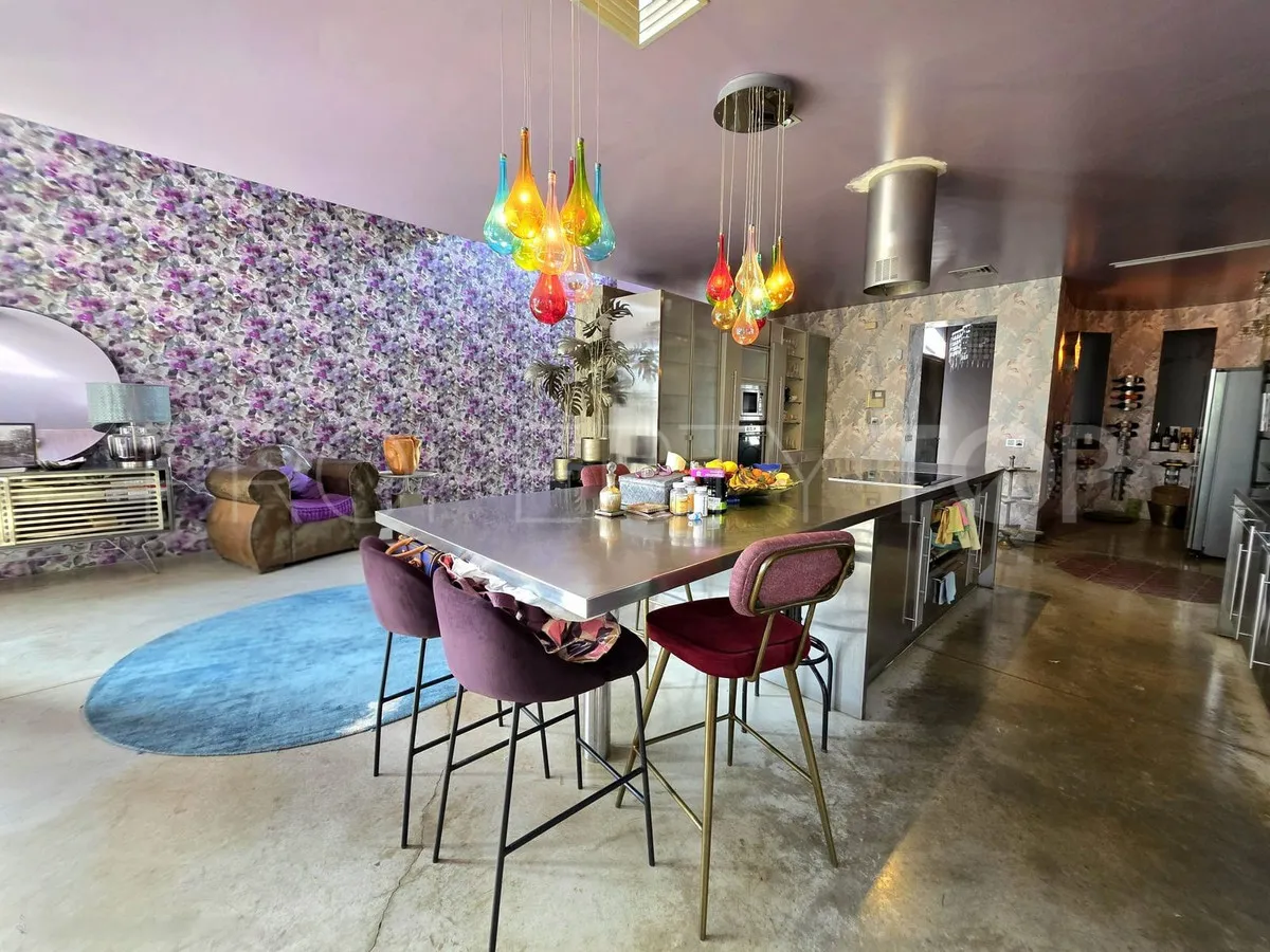 Villa en venta en El Paraiso de 5 dormitorios