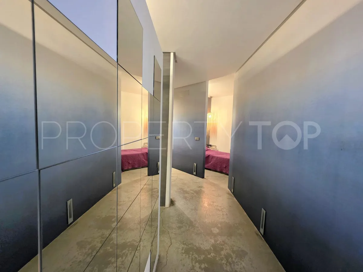 Villa en venta en El Paraiso de 5 dormitorios