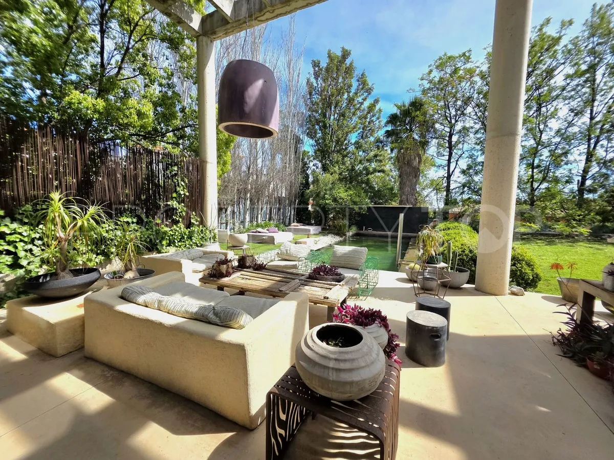 Villa en venta en El Paraiso de 5 dormitorios