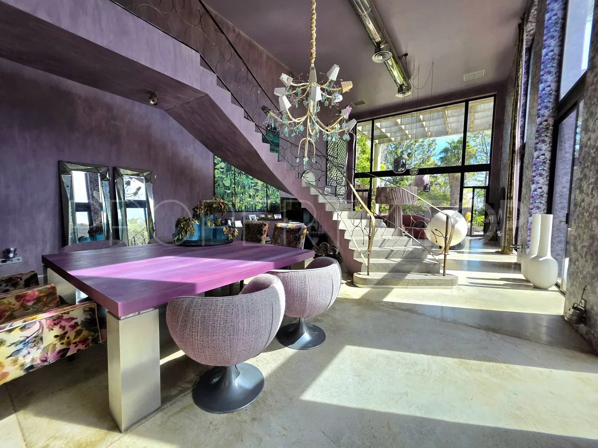 Villa en venta en El Paraiso de 5 dormitorios