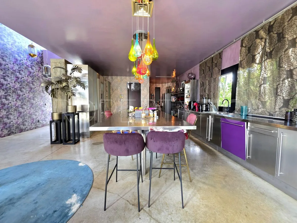 Villa en venta en El Paraiso de 5 dormitorios
