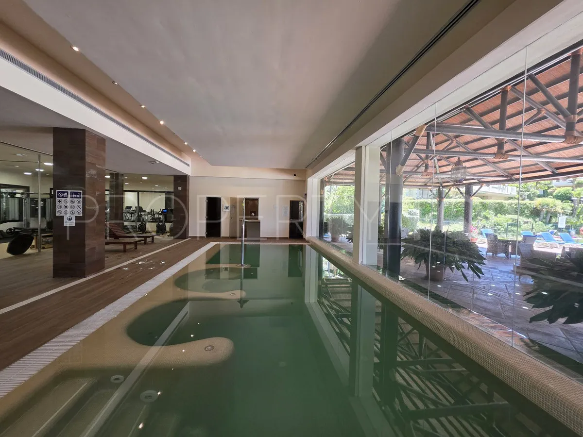 Se vende apartamento planta baja en Benahavis de 2 dormitorios