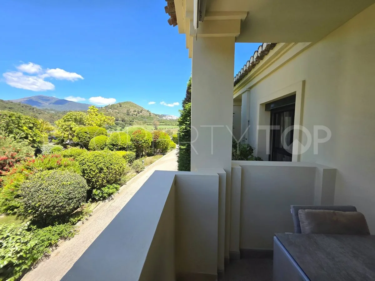 Se vende apartamento planta baja en Benahavis de 2 dormitorios
