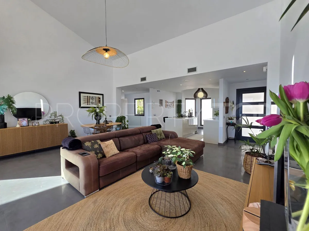 Puerto Romano villa for sale