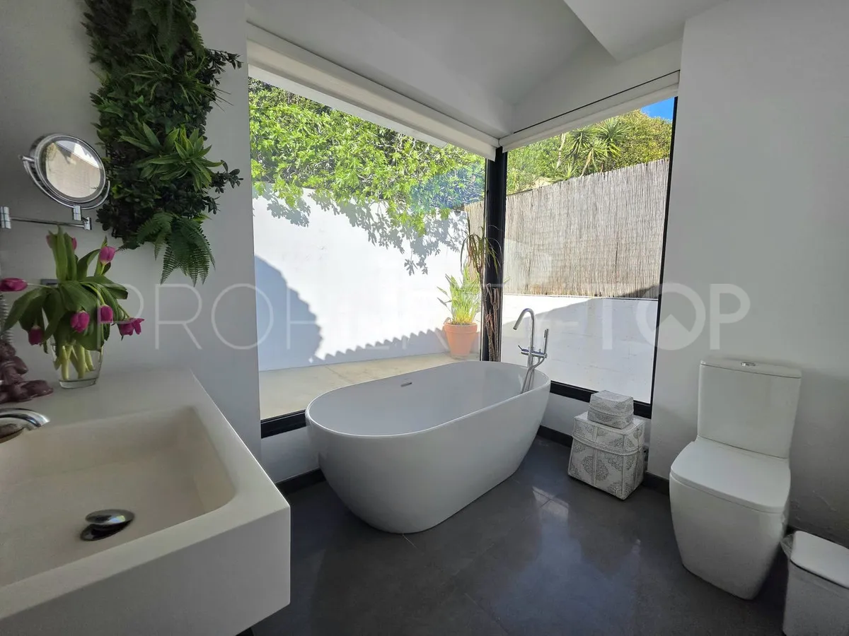 Puerto Romano villa for sale