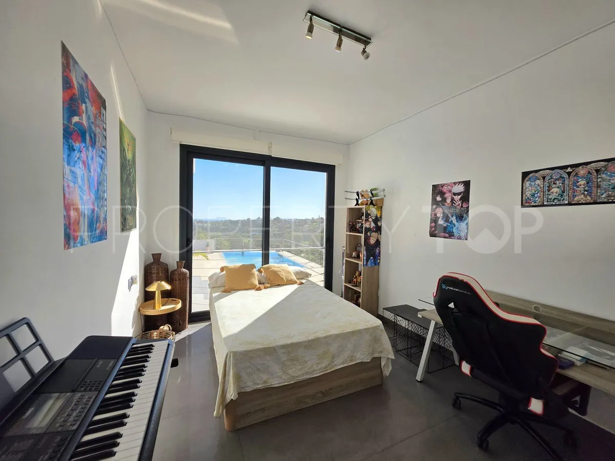 Puerto Romano villa for sale