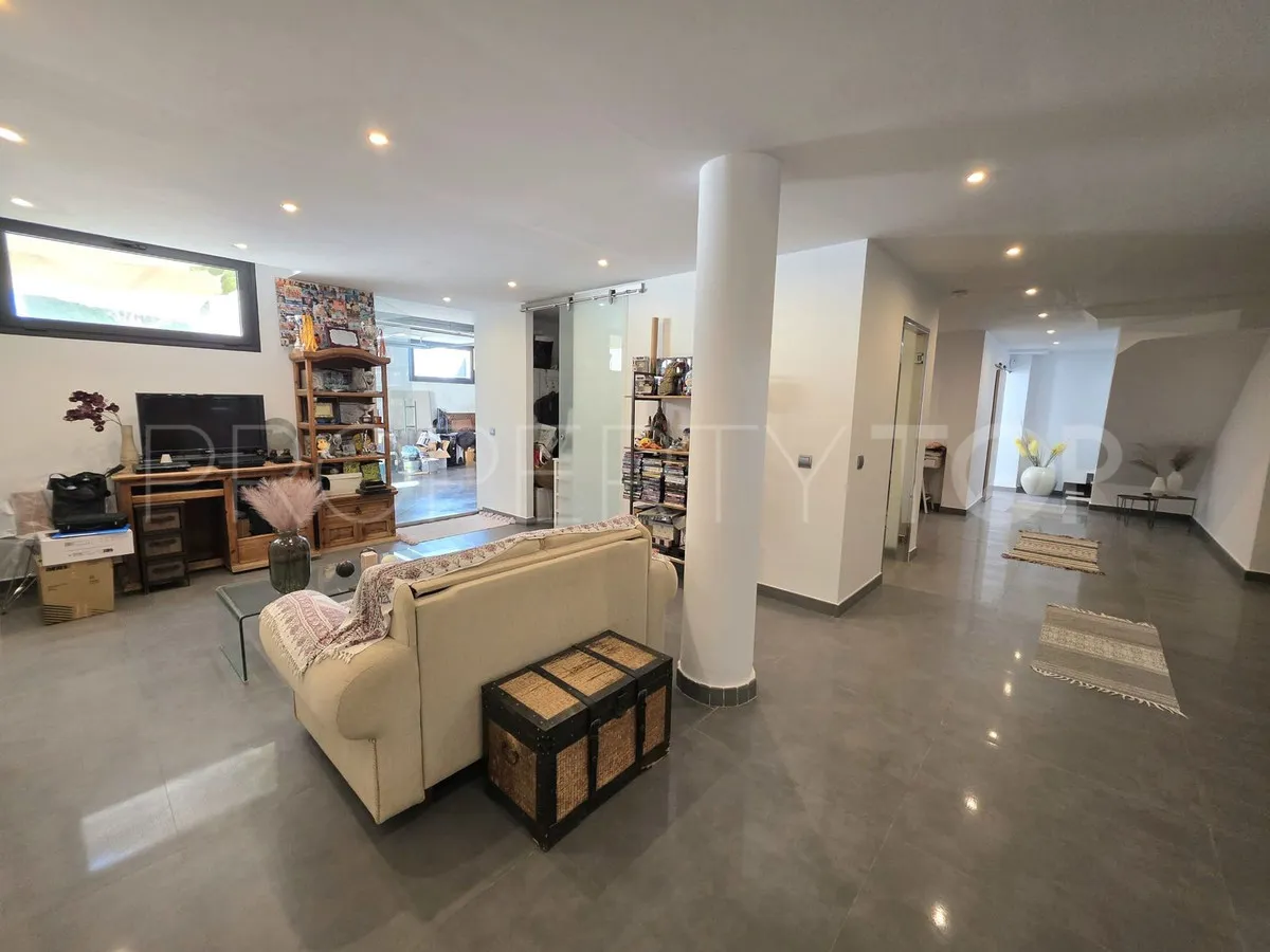 Puerto Romano villa for sale