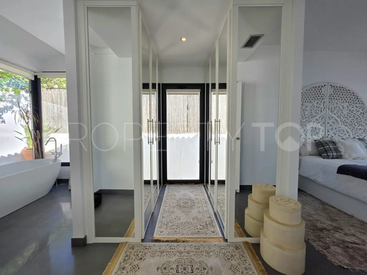 Puerto Romano villa for sale