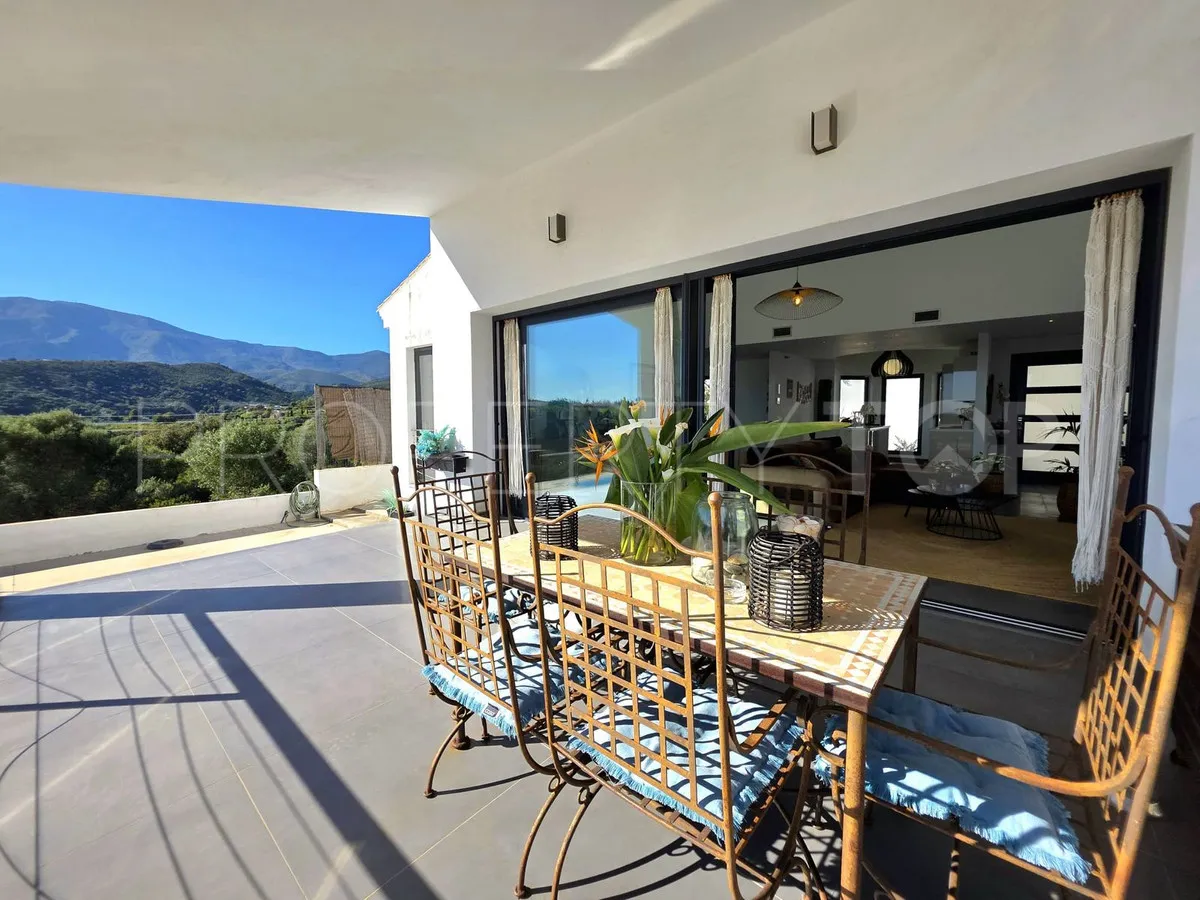 Puerto Romano villa for sale
