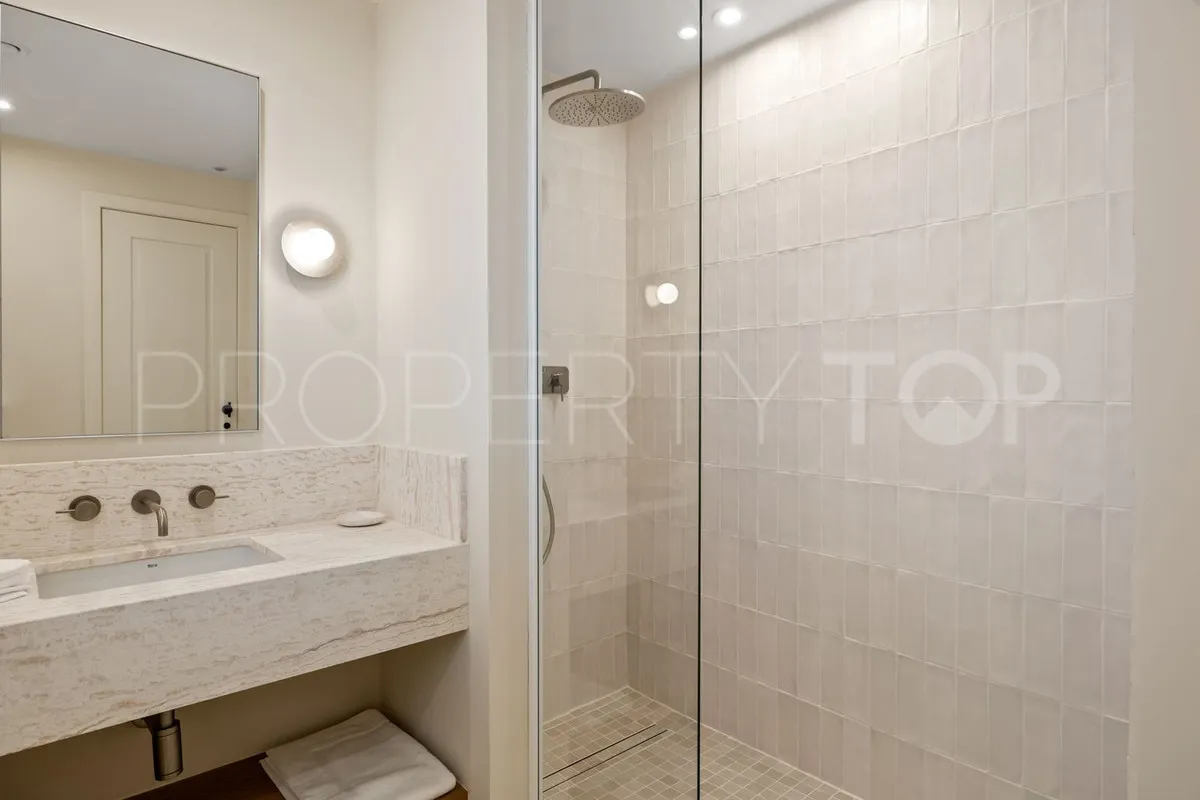 Villa en venta en Hacienda las Chapas con 3 dormitorios