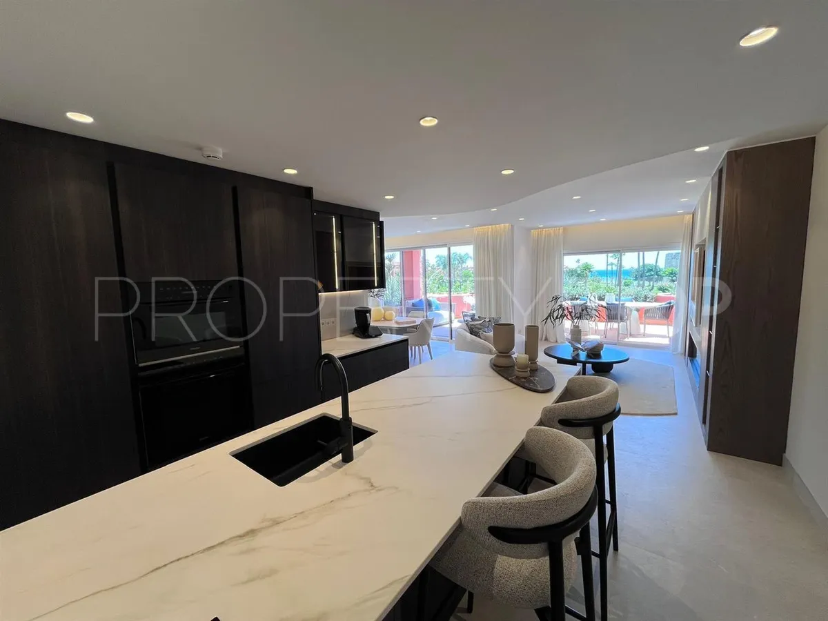 Comprar apartamento de 3 dormitorios en New Golden Mile