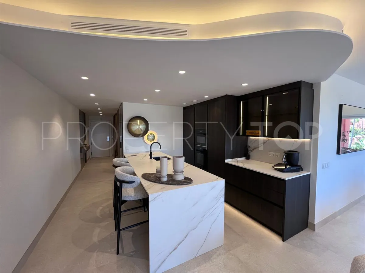 Comprar apartamento de 3 dormitorios en New Golden Mile