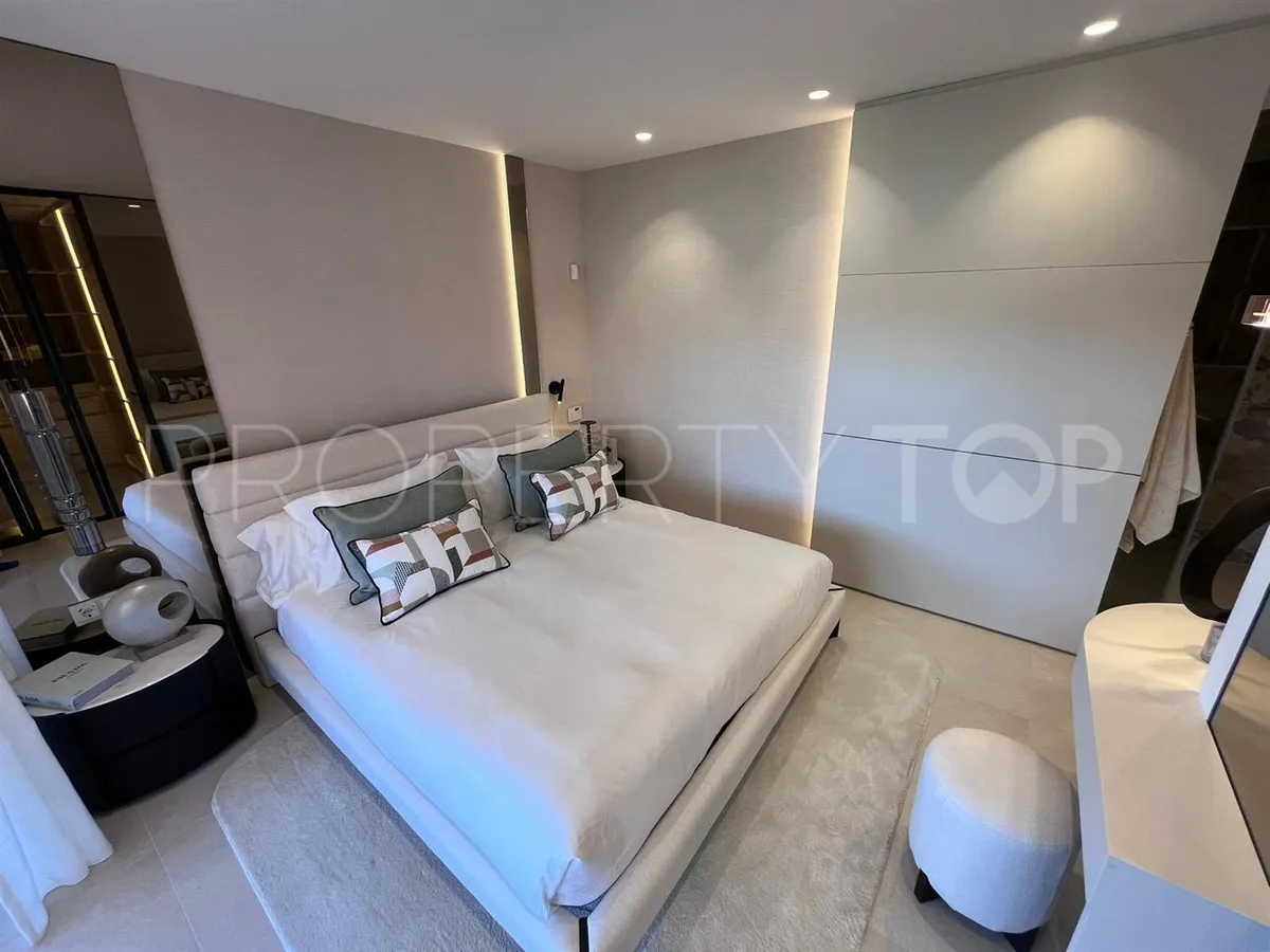 Comprar apartamento de 3 dormitorios en New Golden Mile
