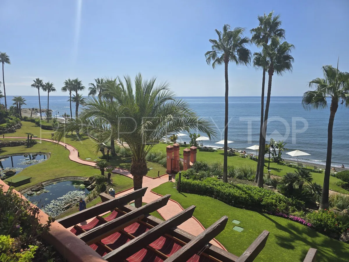 Comprar apartamento de 3 dormitorios en New Golden Mile