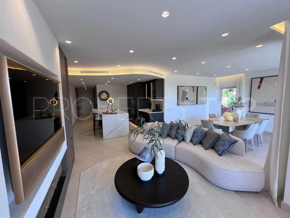 Comprar apartamento de 3 dormitorios en New Golden Mile