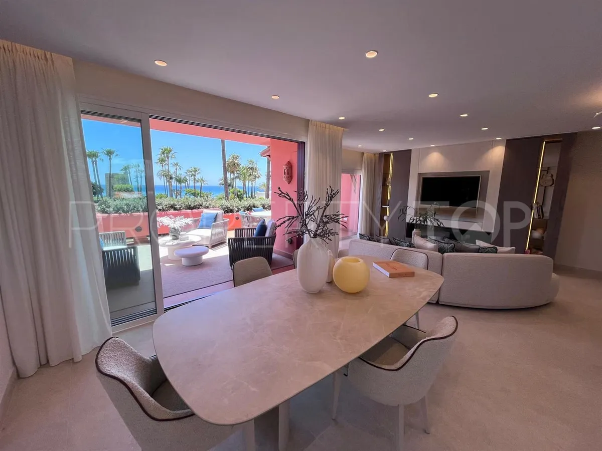 Comprar apartamento de 3 dormitorios en New Golden Mile