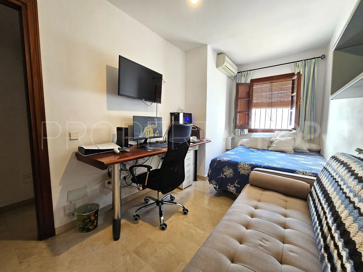 For sale 3 bedrooms town house in Benahavis