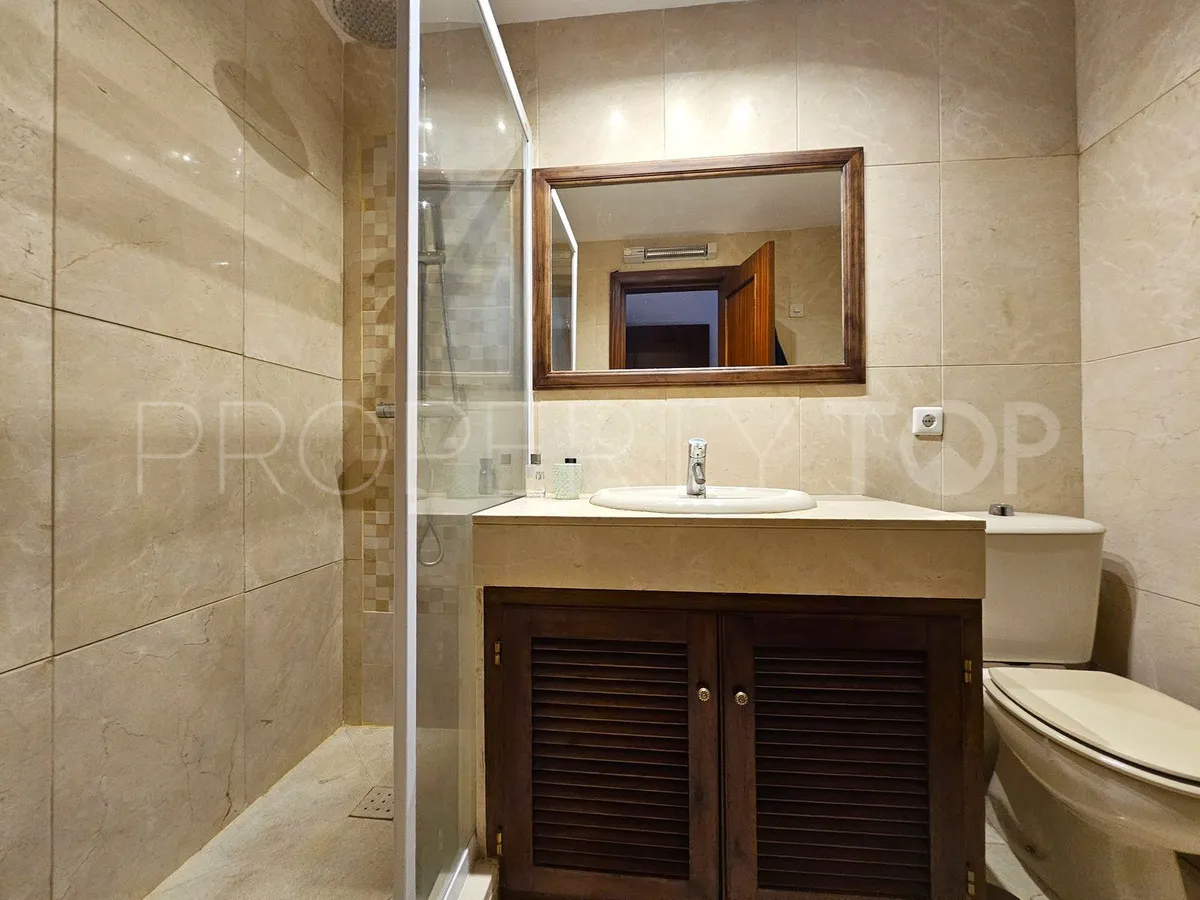 For sale 3 bedrooms town house in Benahavis