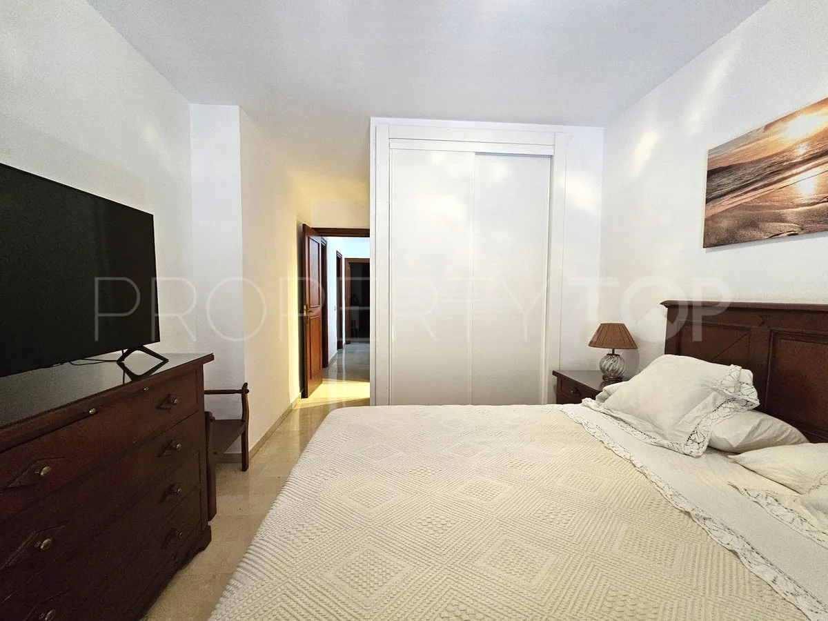 For sale 3 bedrooms town house in Benahavis