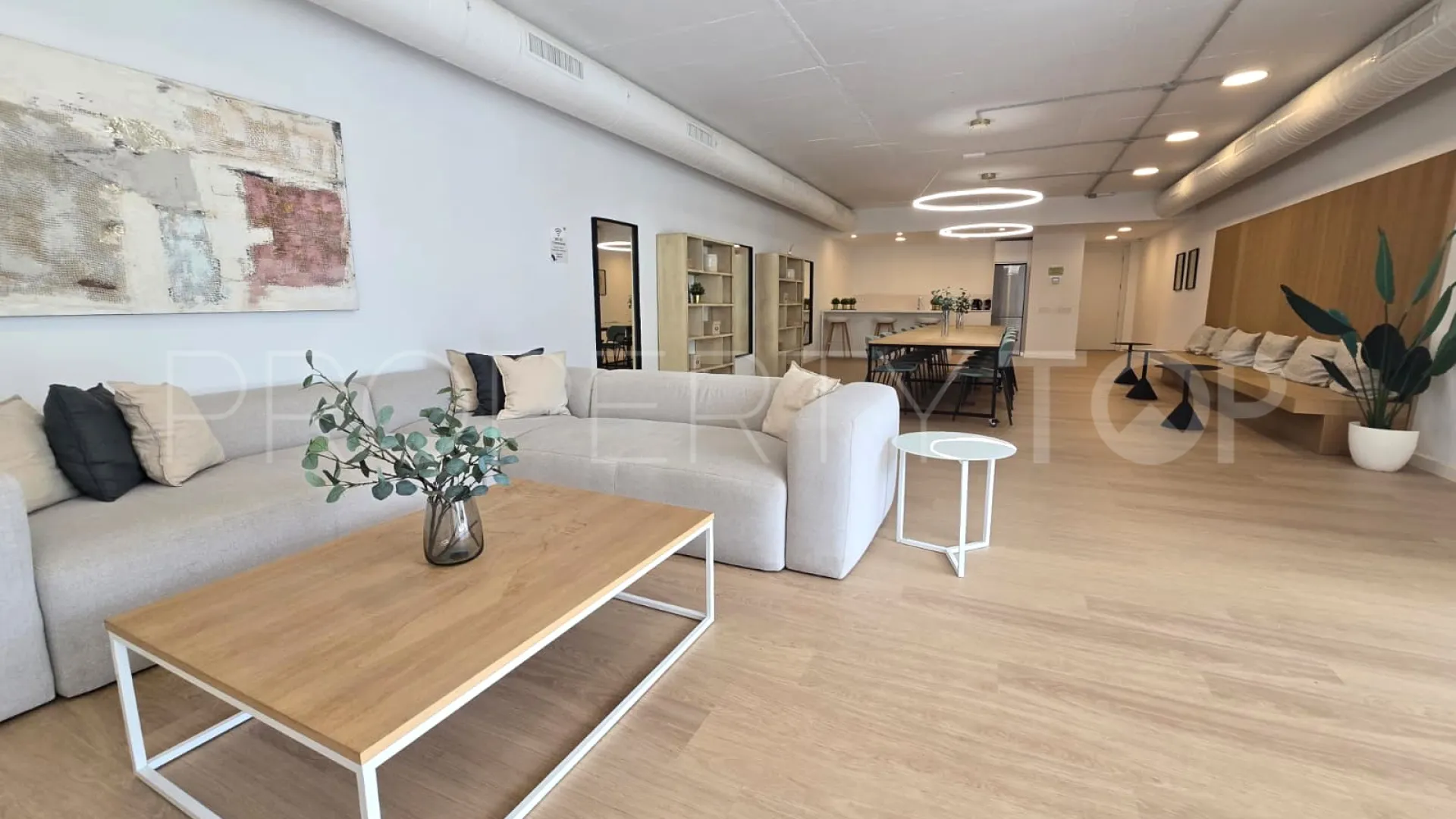 Se vende apartamento planta baja en Selwo de 2 dormitorios