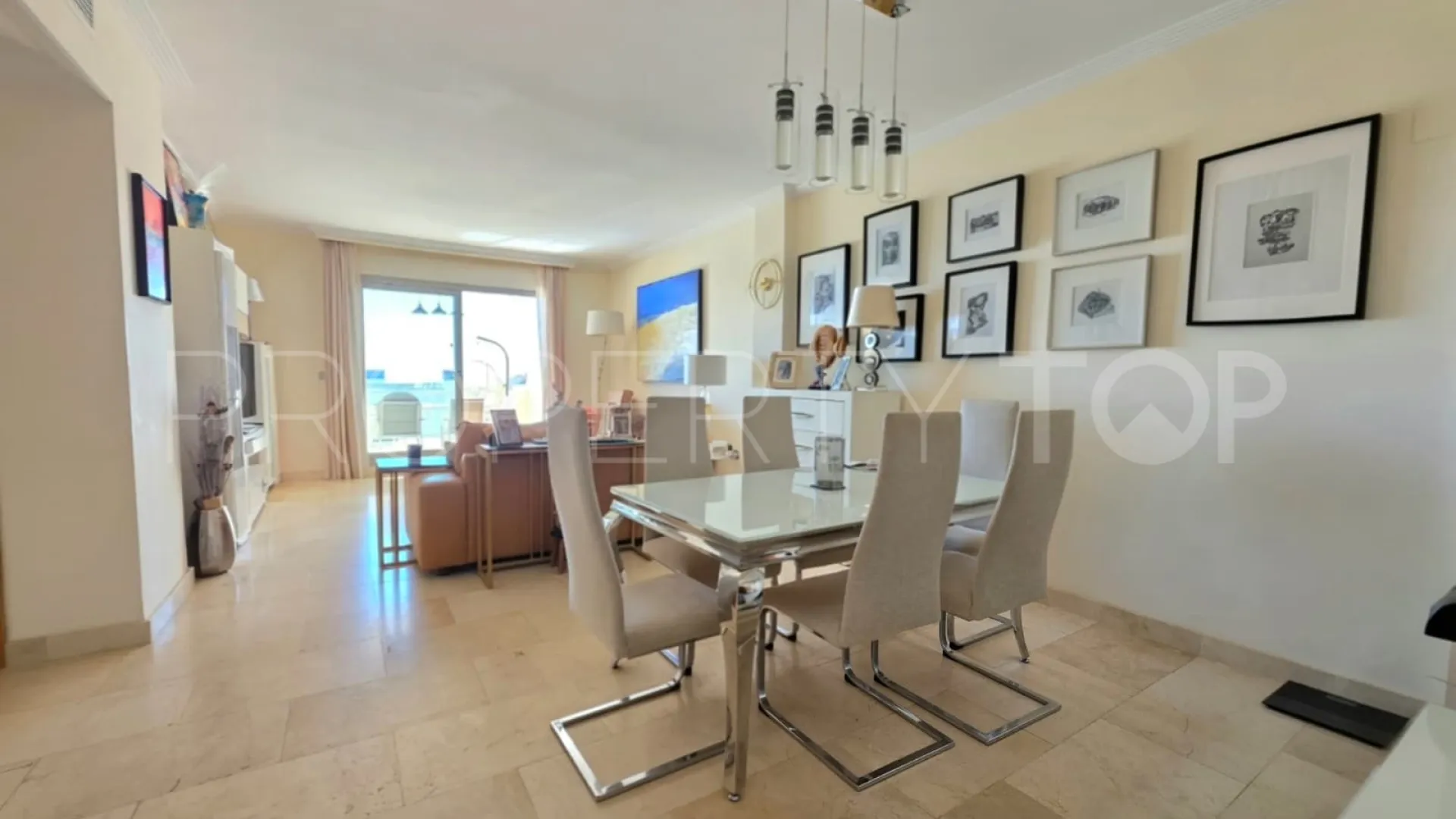 For sale apartment in La Resina Golf