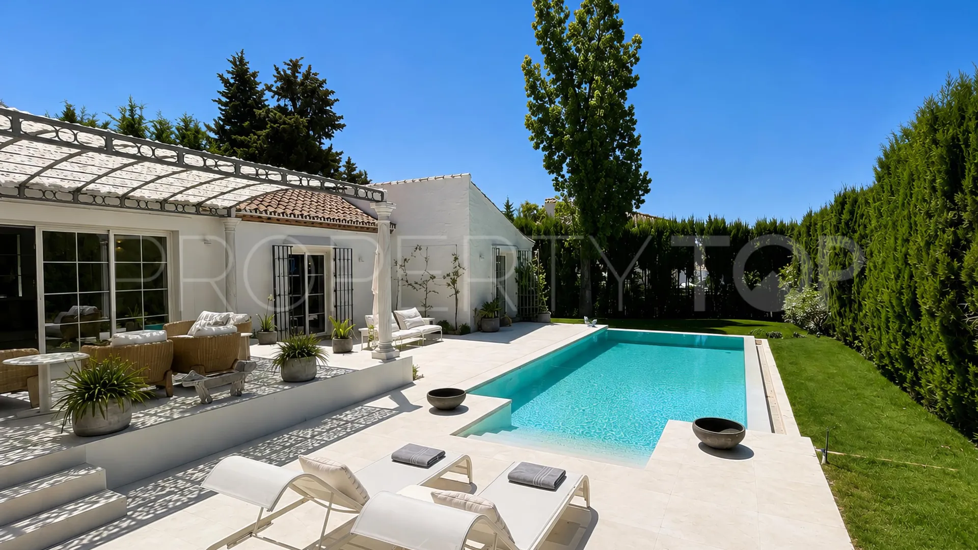 Guadalmina Alta, villa a la venta