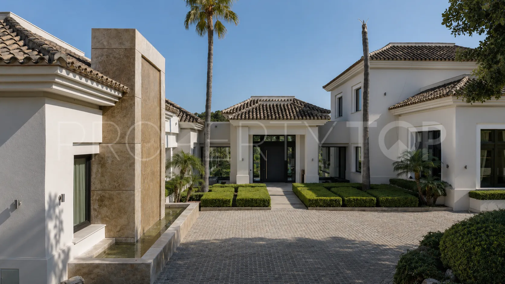 Villa for sale in La Zagaleta with 6 bedrooms
