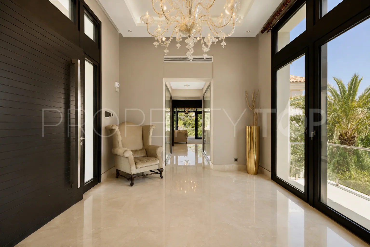 Villa for sale in La Zagaleta with 6 bedrooms