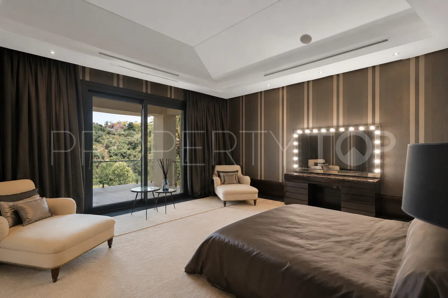 Villa for sale in La Zagaleta with 6 bedrooms