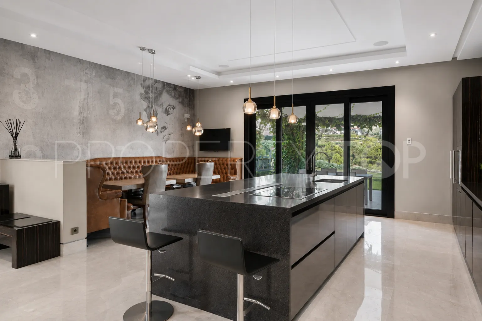 Villa for sale in La Zagaleta with 6 bedrooms