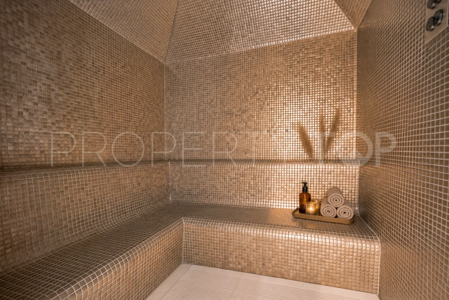 Villa for sale in La Zagaleta with 6 bedrooms
