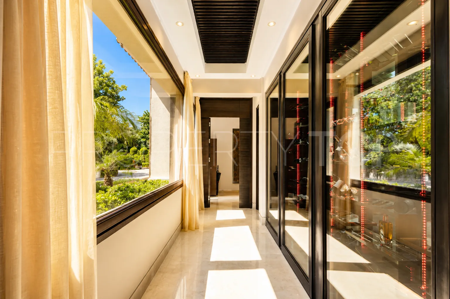 Villa for sale in La Zagaleta with 6 bedrooms