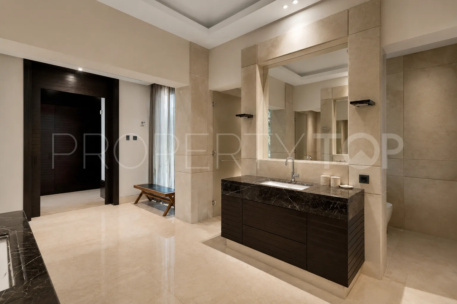 Villa for sale in La Zagaleta with 6 bedrooms