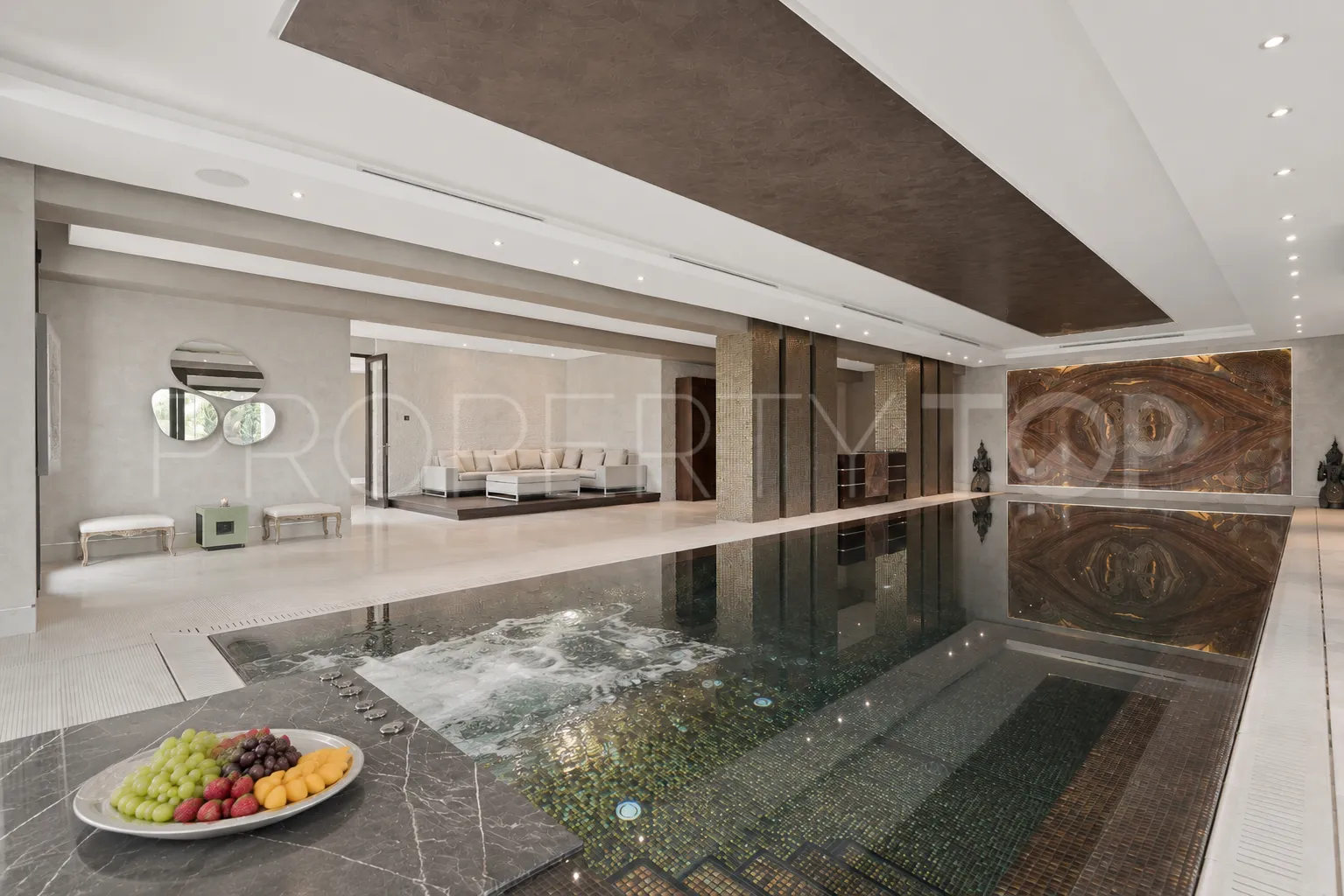 Villa for sale in La Zagaleta with 6 bedrooms
