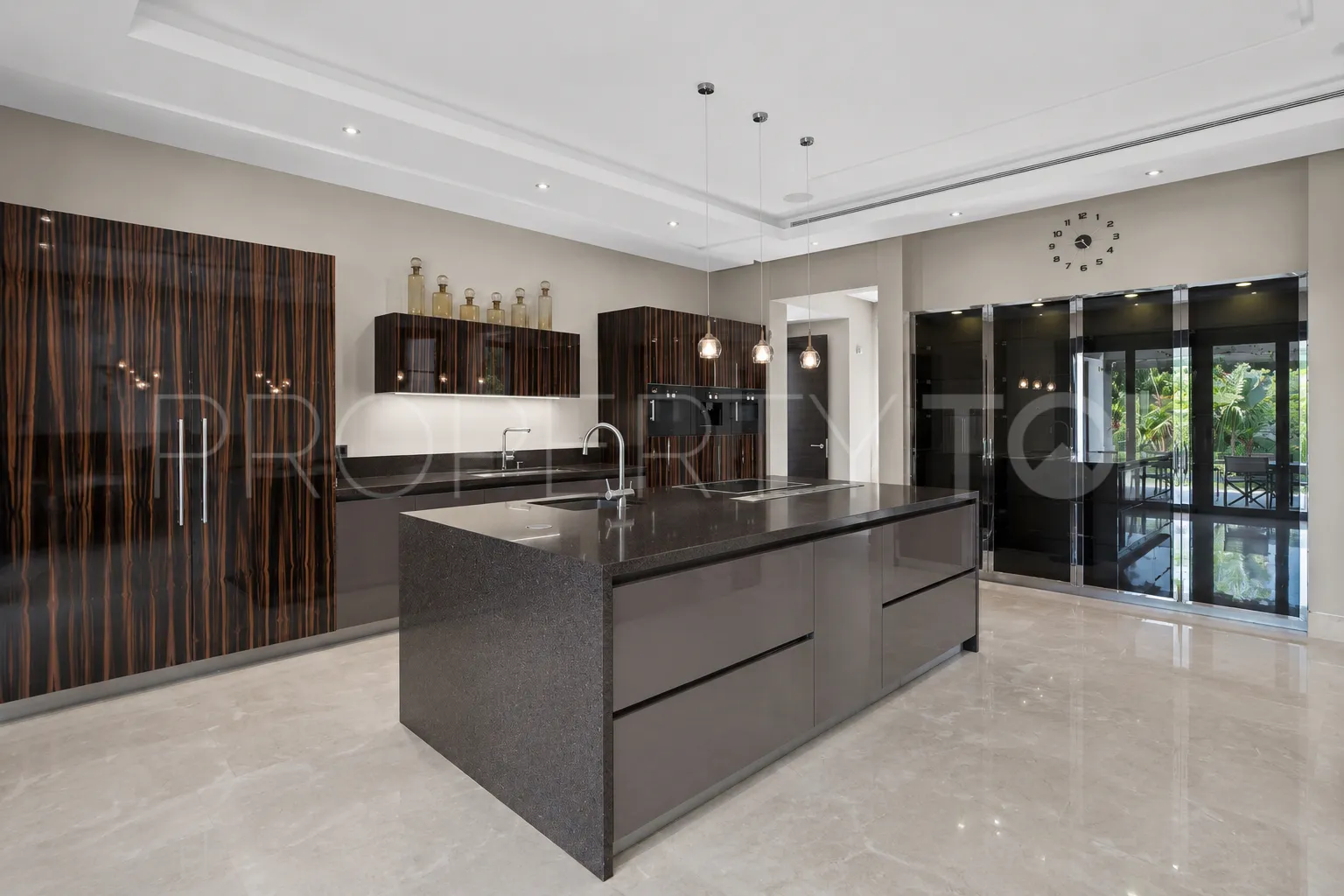 Villa for sale in La Zagaleta with 6 bedrooms