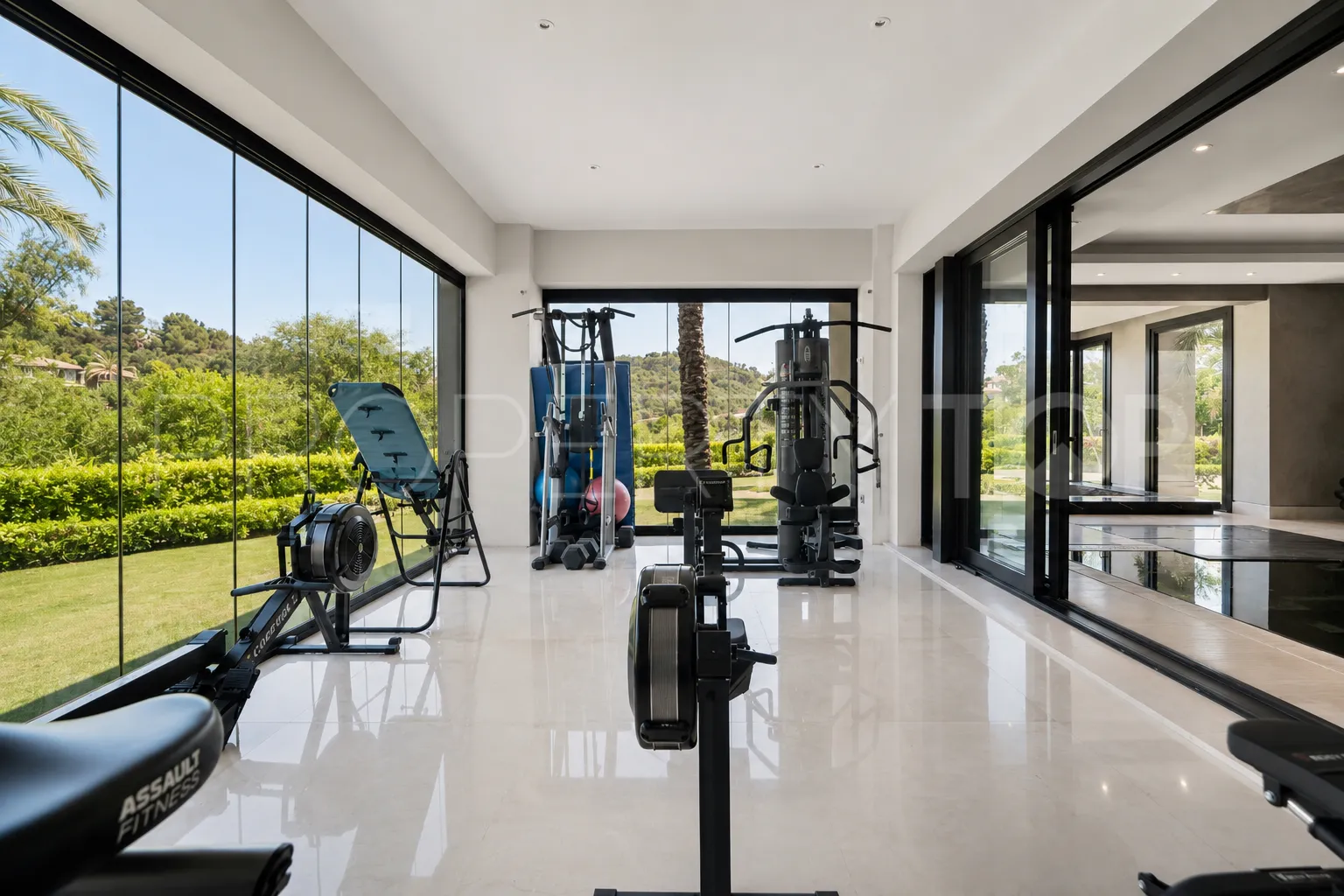 Villa for sale in La Zagaleta with 6 bedrooms