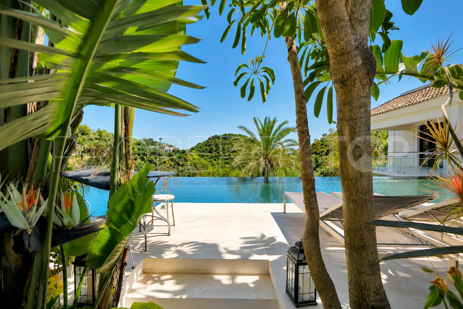 Villa for sale in La Zagaleta with 6 bedrooms